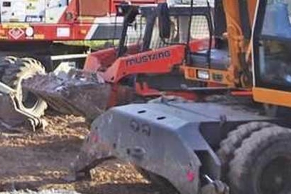 NUESTROS SERVICIOS DE EXCAVACIONES Y MOVIMIENTO DE TIERRAS
